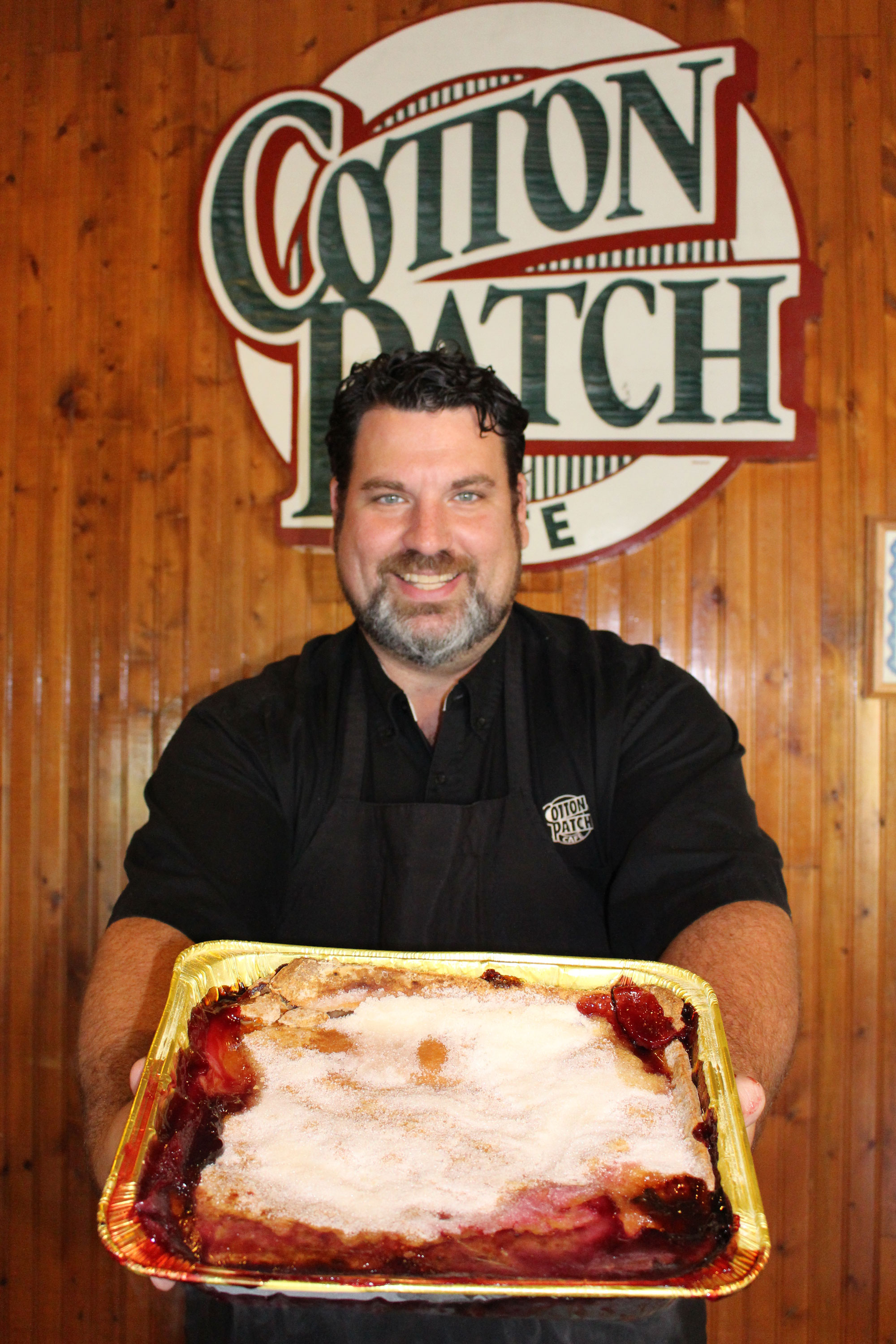 Cobbler Gobbler Eating Contest at the Texas State Forest Festival