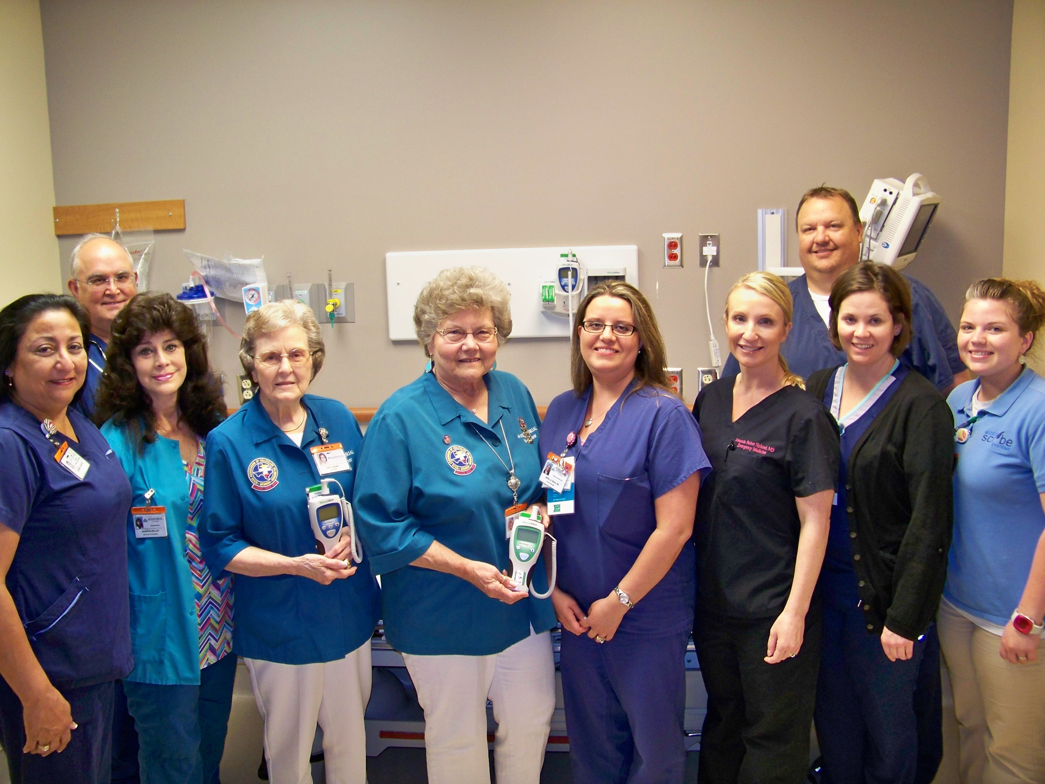 Volunteer Auxiliary Donates to Hospital’s Emergency Room