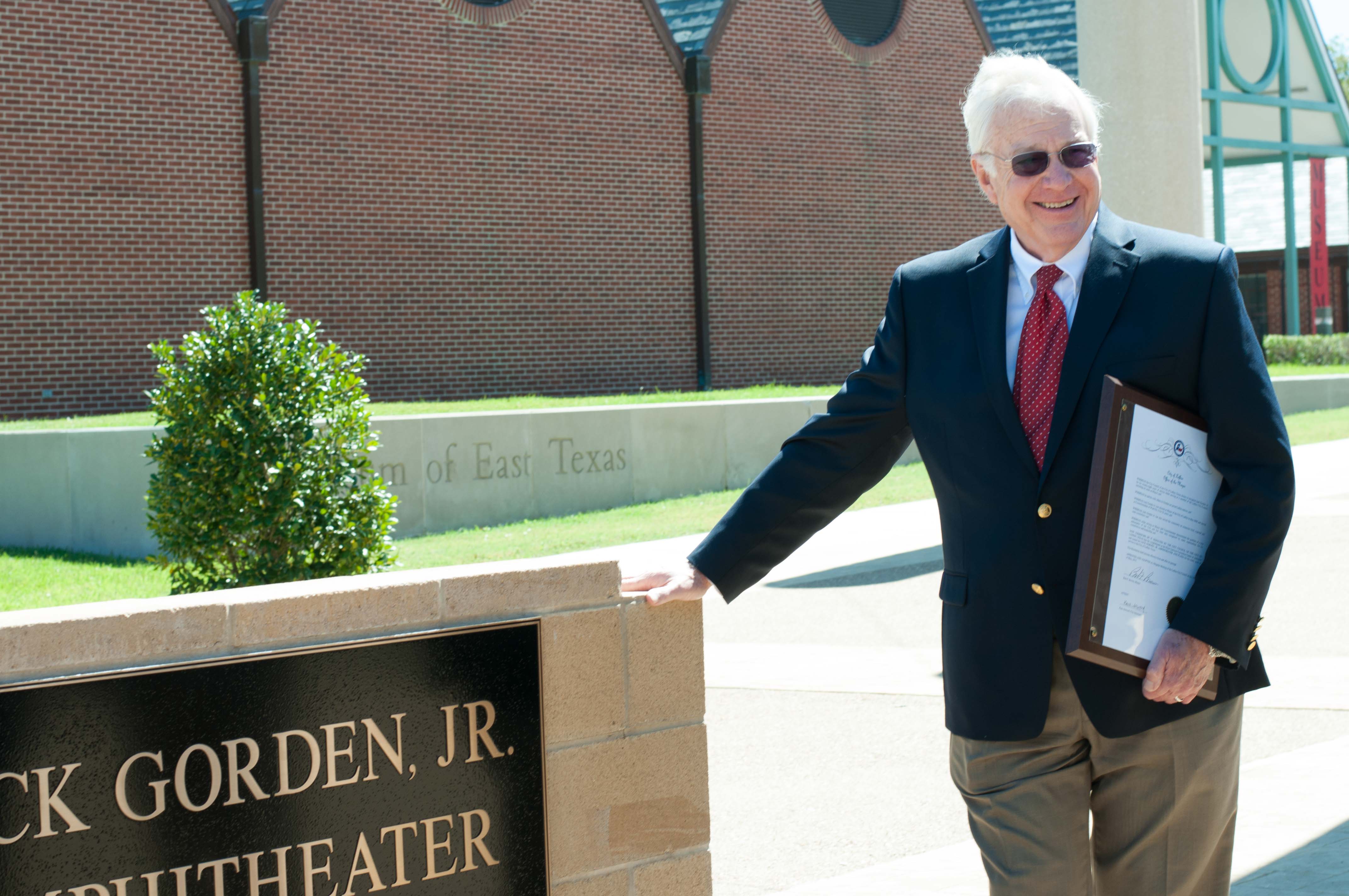 Mayor Brown Dedicates Amphitheater & Plaza in Honor of Jack Gordon, Jr.