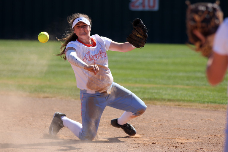 Lady ‘Runner Softball Splits with No. 11 Blinn