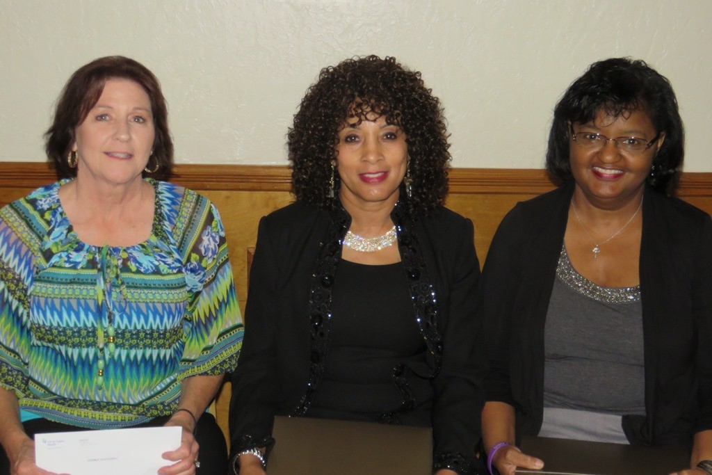  35 year service award recipients include (l to r) Debbie Snowden, Annie Olford and Artie Doggett.