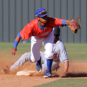 Angelina College shortstop Nathan Miranda (7) squeezes the ball after a force out at second base during Tuesday’s game against Northeast Texas Community College. The Roadrunners capped a three-game sweep with a 7-1 win in the opener followed by a 10-9 win in the nightcap, with AC rallying for seven runs in the ninth inning to clinch a post-season berth. (AC Press photo by Gary Stallard)