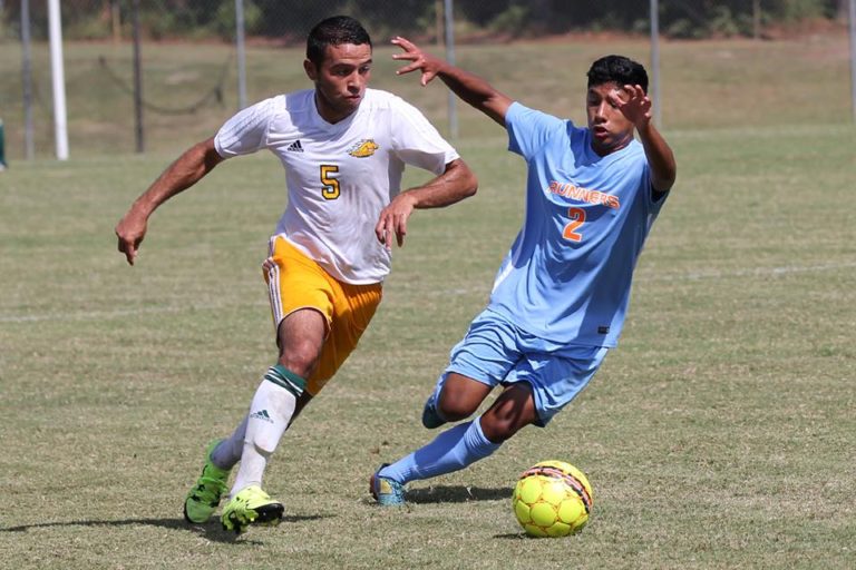 Laredo Shuts out Roadrunners