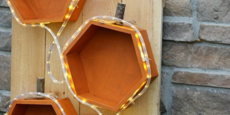 Lighted Pumpkin Sign