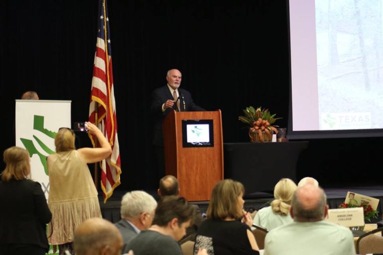 Senator Robert Nichols Receives Annual Silver Bucket Award