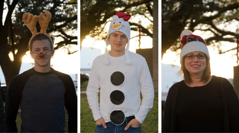 How To Dress for Holiday Photos