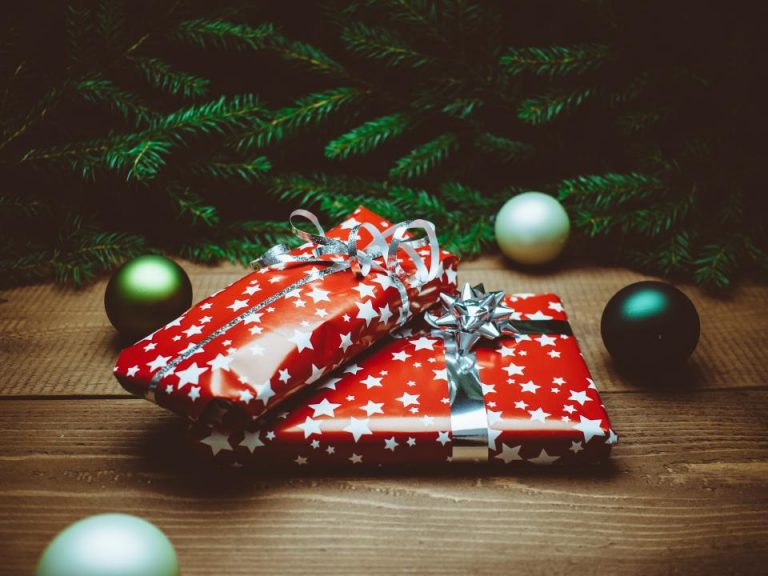 Holiday Gift-Giving Tips and Inspiration