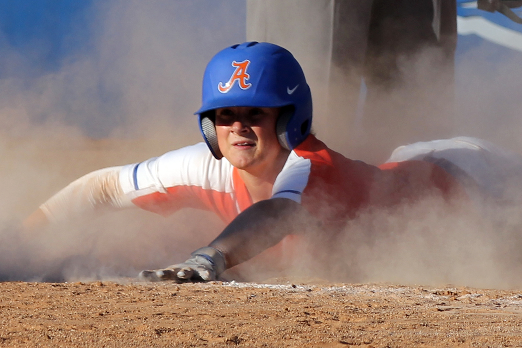 No. 18 Lady Roadrunners Win Two in Dramatic Fashion