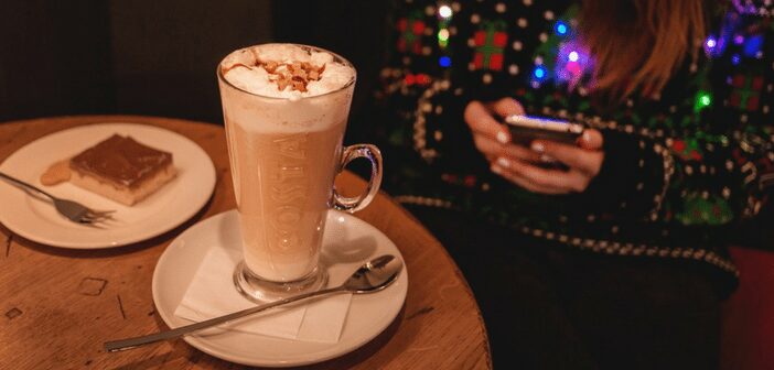 Festive Tips to Set a Holiday Mood at Home