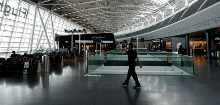 5 Ways to Ease Travel Stress With Your Phone