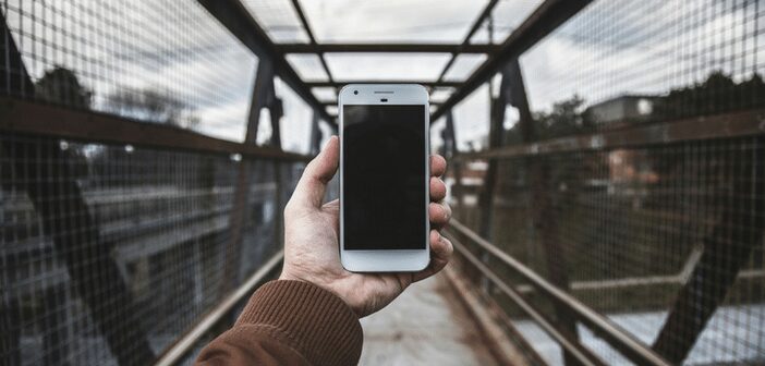 Ready for a New Phone? How to Tell if it’s Time to Switch Your Wireless Provider