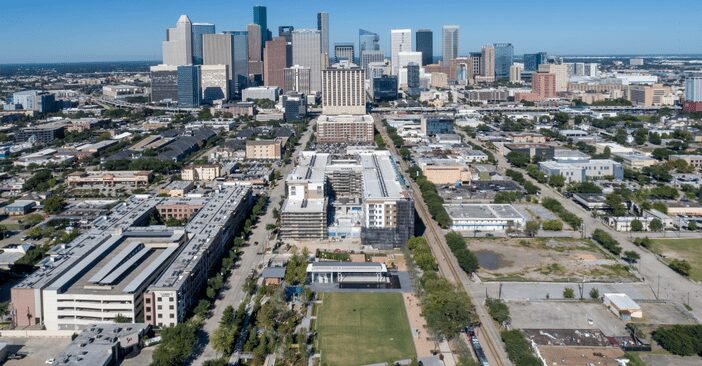 Midtown Houston Hosts “Lounge on the Lawn:” An All Day Celebration at Midtown Park