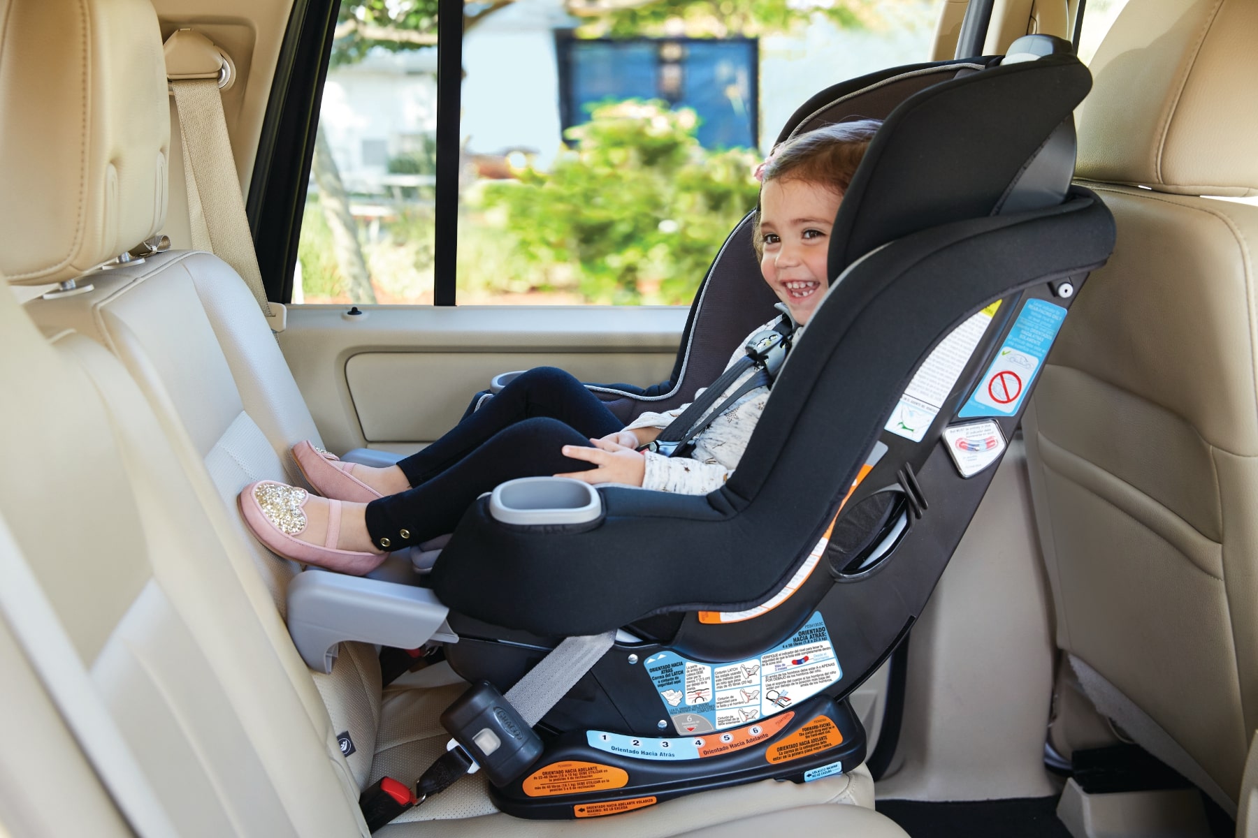 Tips for Keeping Baby Safe and Happy in the Car