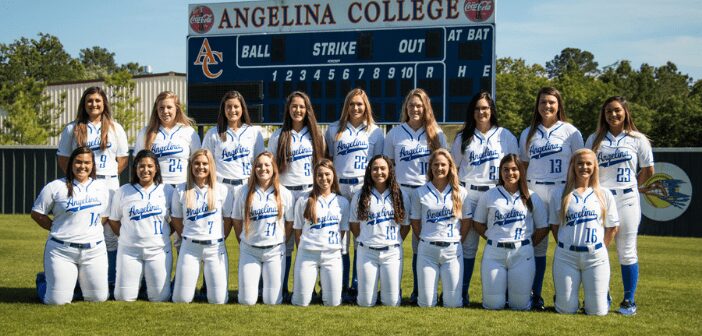 Lady Roadrunner Softball Ranked Nationally in Academics  Six Players Named to Scholar Athletes Lis