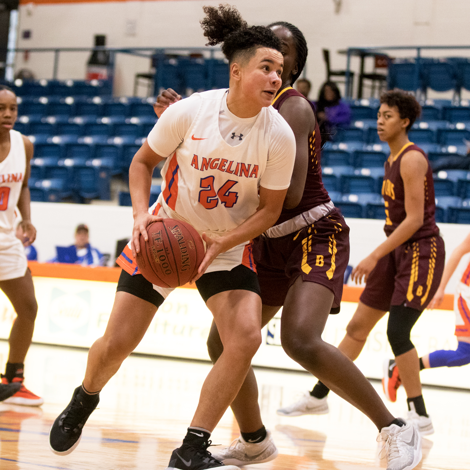 Lady Roadrunners Host Paris College on Saturday AC Tied for Third in Conference Standings