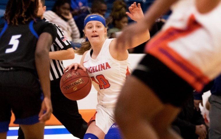 Lady Roadrunners Hosting No. 10 Tyler on Wednesday; AC Jockeying for Position in Crowded Conference Standings