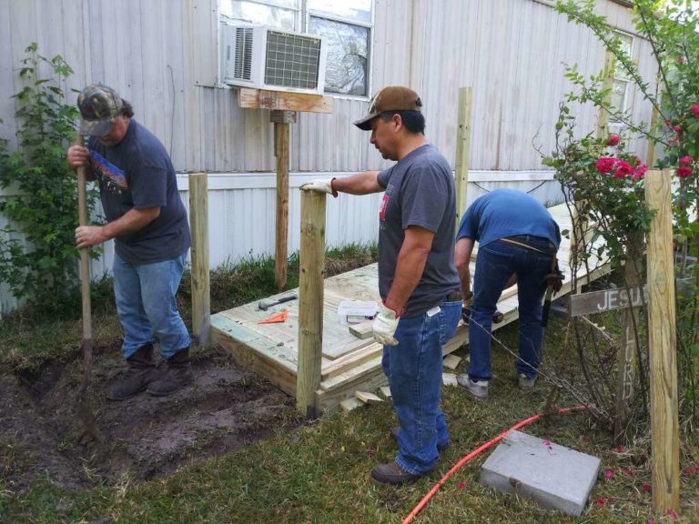 Georgia-Pacific Employees Helping to Build a Better Community