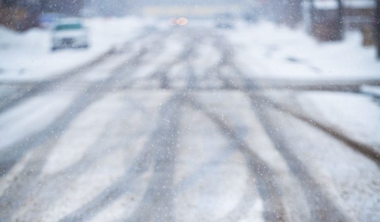 TxDOT CREWS CONTINUE TO WORK TO CLEAR ROADWAYS