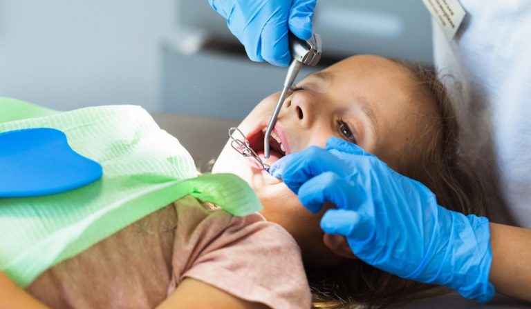 7 Ways to Improve Your Family’s Dental Health