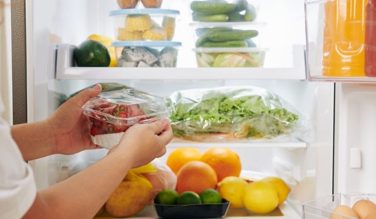 3 Easy Design Tips to Deep Clean and Organize Your Kitchen