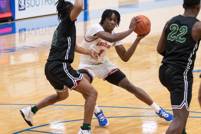 Roadrunners Hold Off Panola: Hot Start Lifts AC to Conference Win