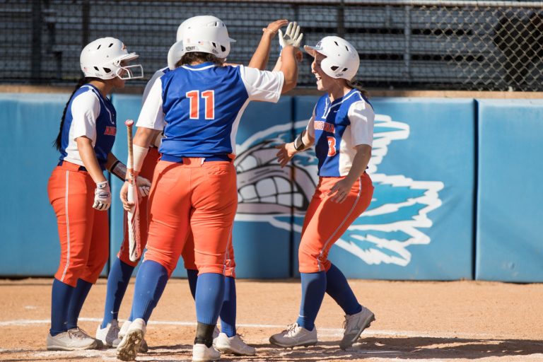 Lady Roadrunners Sweep Galveston College