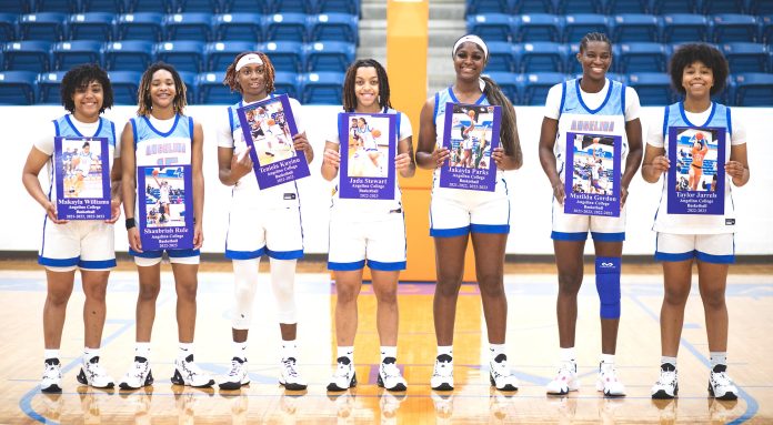 Lady Roadrunner BB Sophomoresx 1_Blinn_Sophomore Night_2_25_2023_Emilie Doerksen Photo(1)