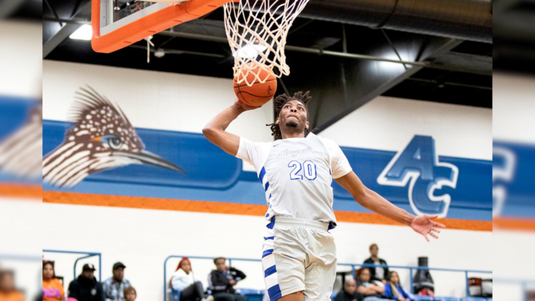 Roadrunner Men Earn Hoops Honors