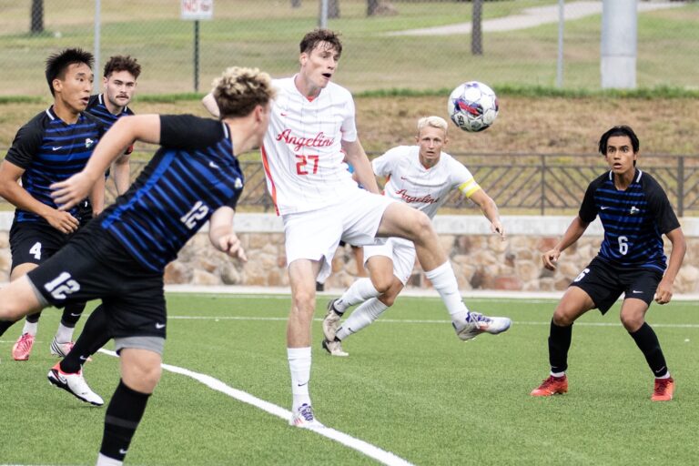 No. 8 Roadrunners Beat No. 18 Western Texas in AC’s Season Opener