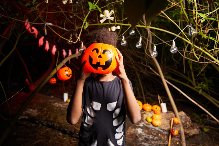Ellen Trout Zoo’s Zoo Boo