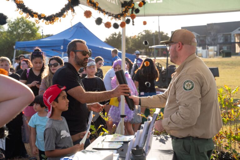 Texas A&M Forest Service Celebrates Texas Arbor Day with School Presentations, Over 10,000 Trees Given Away