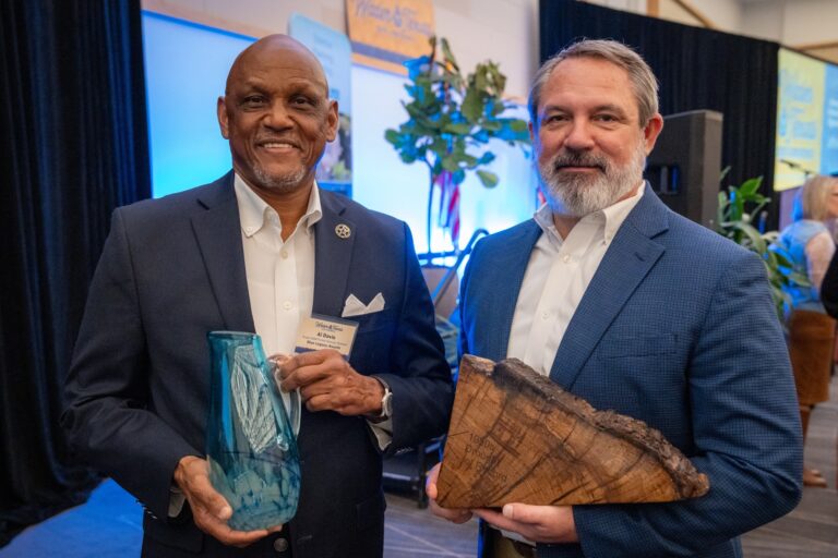 Texas A&M Forest Service and the Texas Forestry Association Received Blue Legacy Award Texas A&M Forest Service and the Texas Forestry Association Received Blue Legacy Award