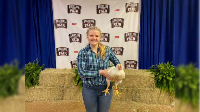 Addyson Arnold to compete at Angelina County Fair